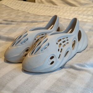 Streetwear Foam Shoes